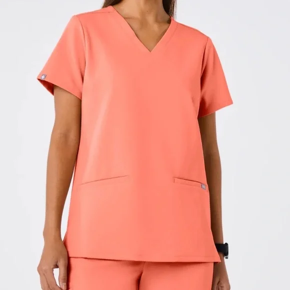 Brand New Figs Women's Sunset Drift Short Sleeve Top - Picture 4 of 5